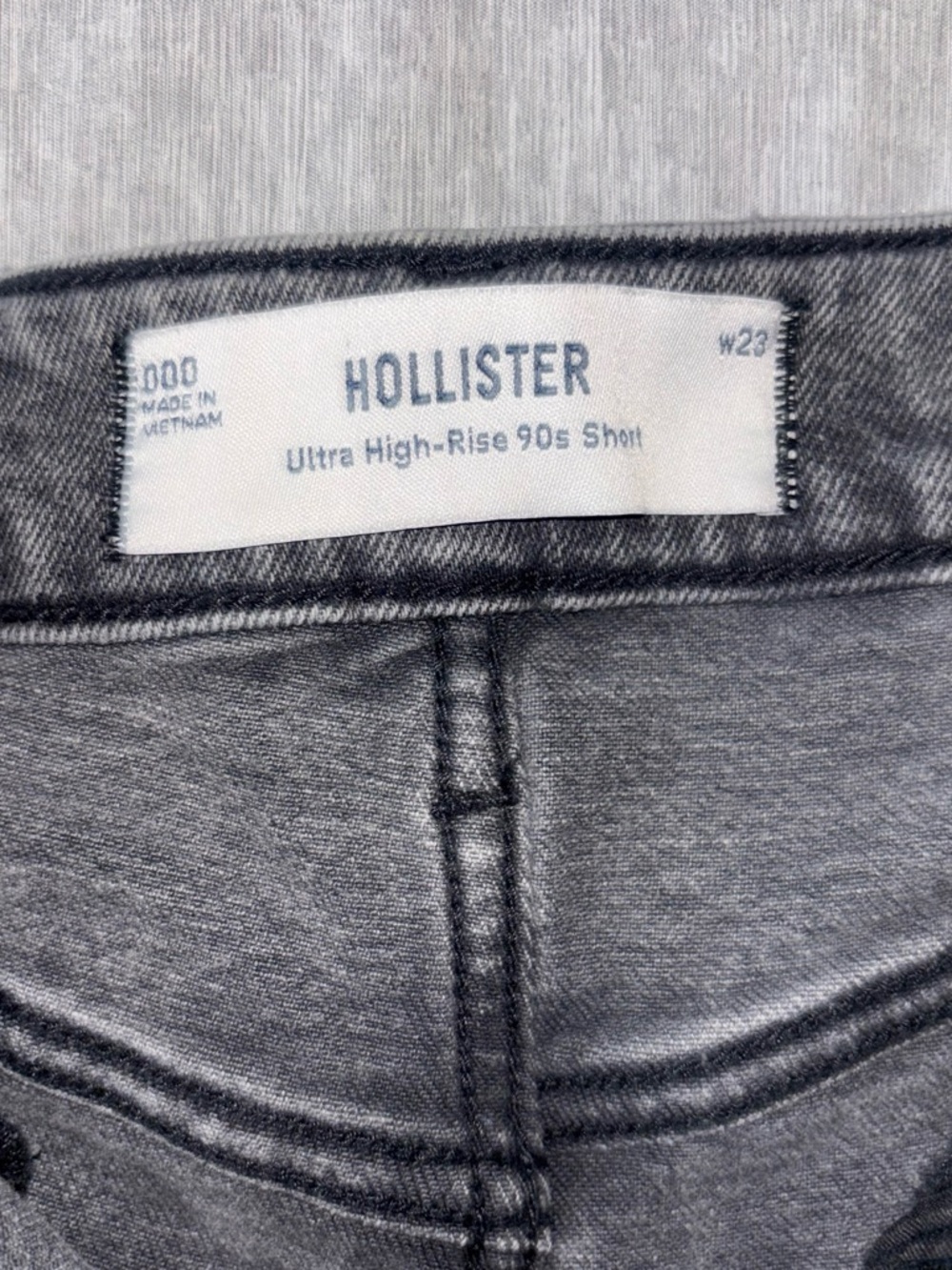 Hollister Men’s Slim Jeans in Gray Wash